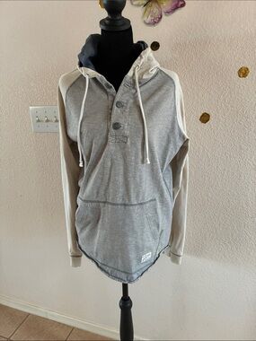 Vans Men’s Two-Tone Crewneck Hoodie — Gray & Cream